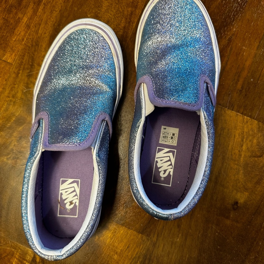 Girls Vans Size 3. Light blue metallic color. Worn once.